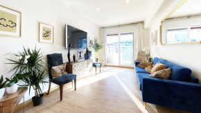 Paradise Luxurious flat, free parking, 3 double rooms, terrace, jacuzzi, fully renovated